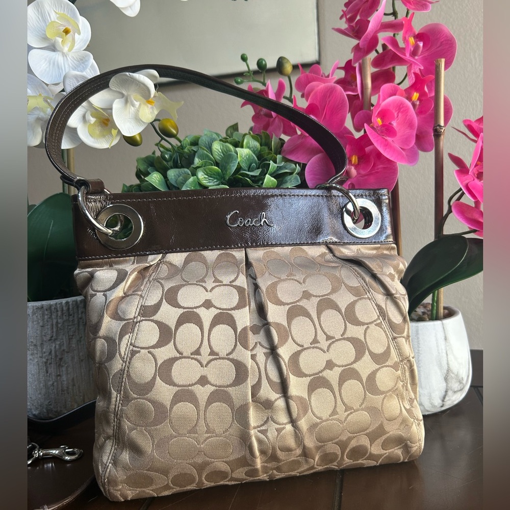 Coach shoulder bag w/ long strap